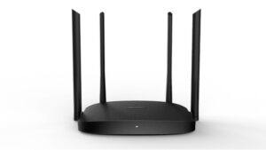 Router Inalambrico Hikvision, 4 Antenas, 5dBI, 2.4 / 5GHz, 3xLAN, 1xWAN 10/100 Mbps, WIFI 5, Negro